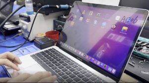 thay màn hình macbook